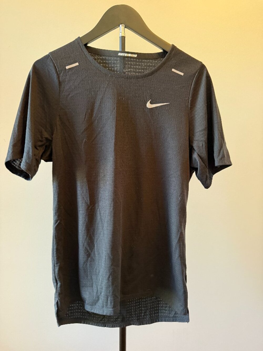 Nike Dri-FIT Rise 365 Running T-Shirt Black Size Small